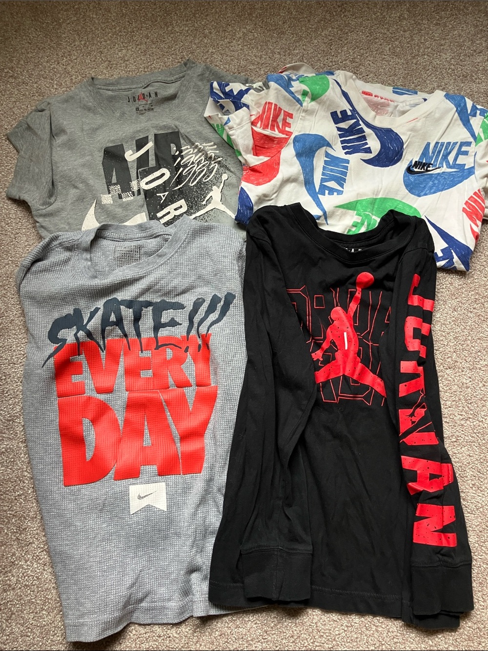 Nike & Jordan Graphic Tee Bundle - Grey, White, Black, Multi SIZE 10/12 - Medium